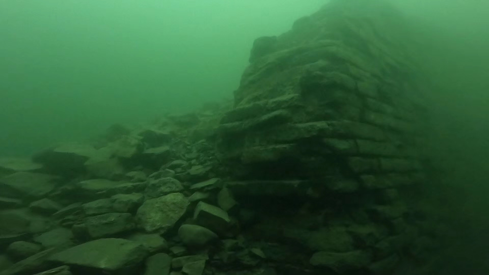 Underwater Great Wall photo 2