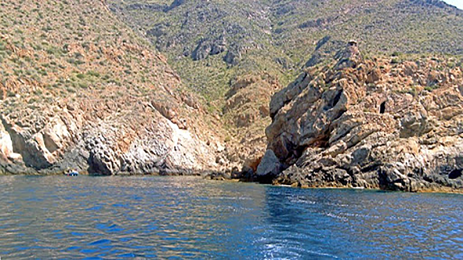 CALA ABIERTA