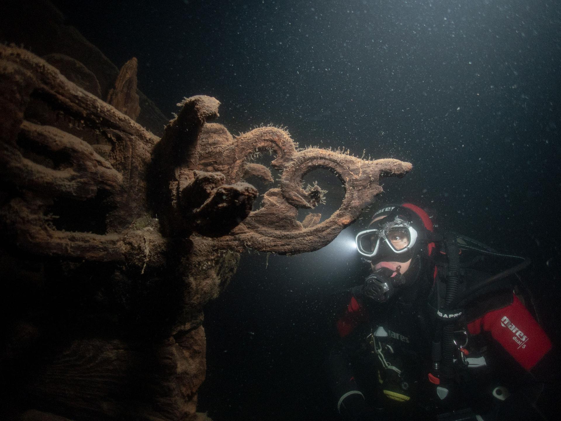Underwater Ruins, Qiandao Lake photo 7