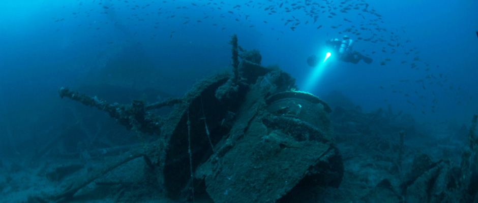 LT221