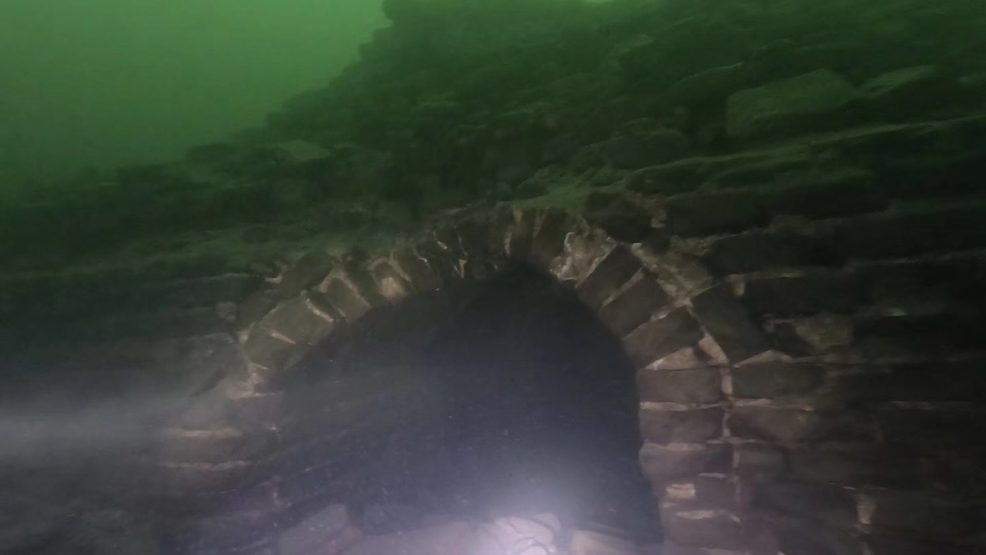 Underwater Great Wall photo 6