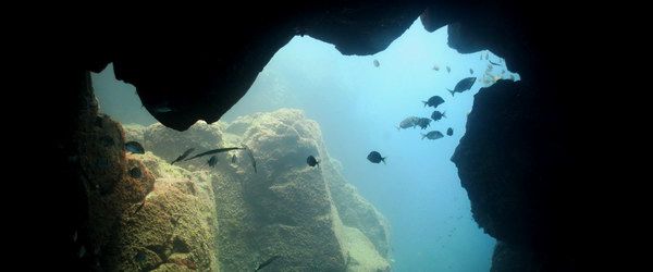 Hole in the Wall and Punta de la Monja photo 5