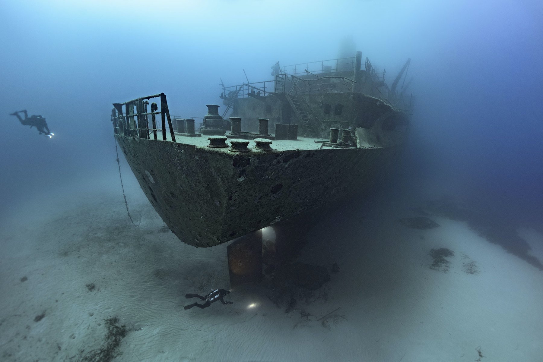 Um El Faroud - Oil Tanker photo 2