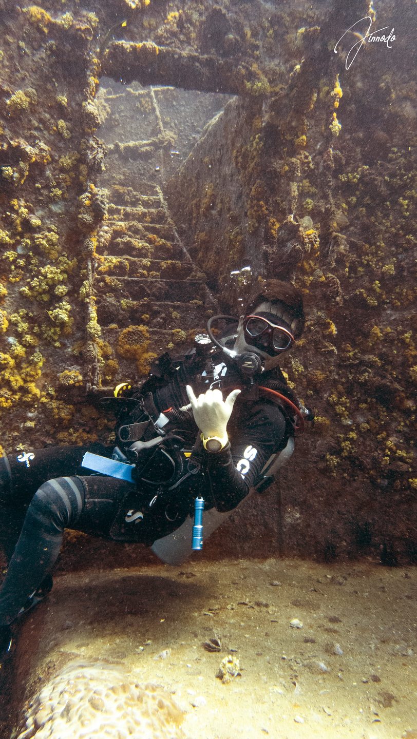 SUGAR WRECK photo 2