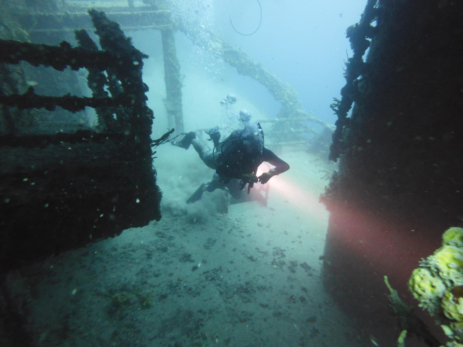 USNS General Hoyt S. Vandenberg (T-AGM-10) photo 4