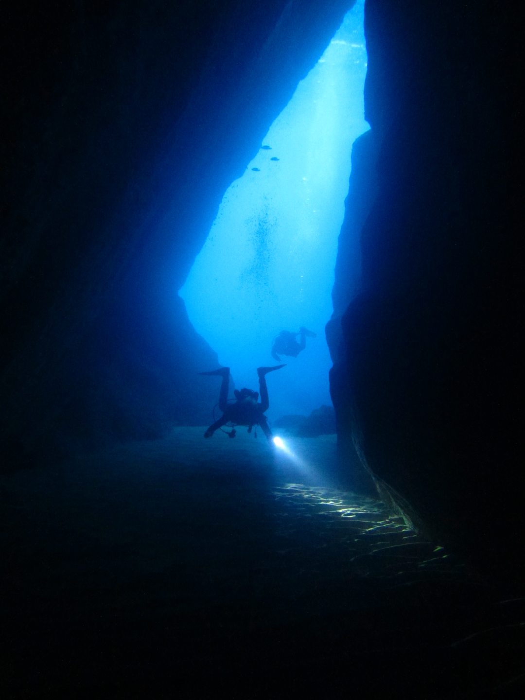 Lightning Corner / Es Racó des Llamp / Las Cuatro Cuevas photo 2