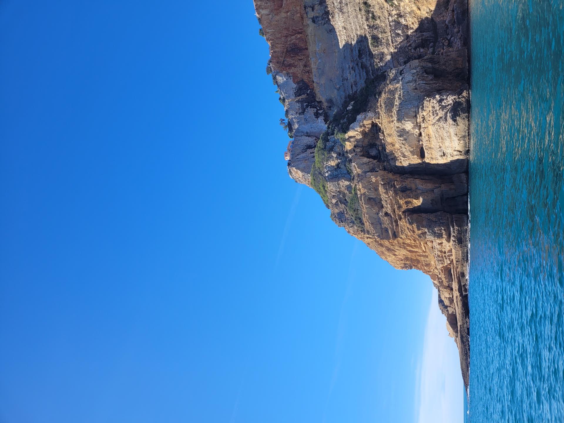 MONTAÑA HUNDIDA