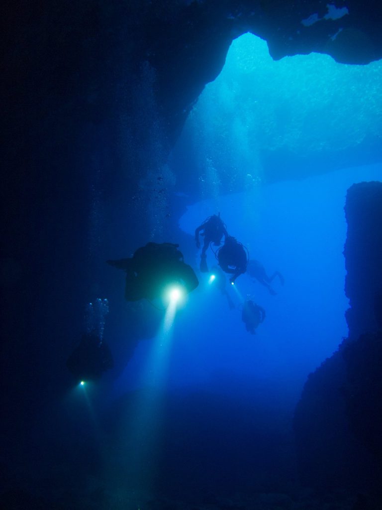 Blue Hole And Remains Of Azure Window photo 2