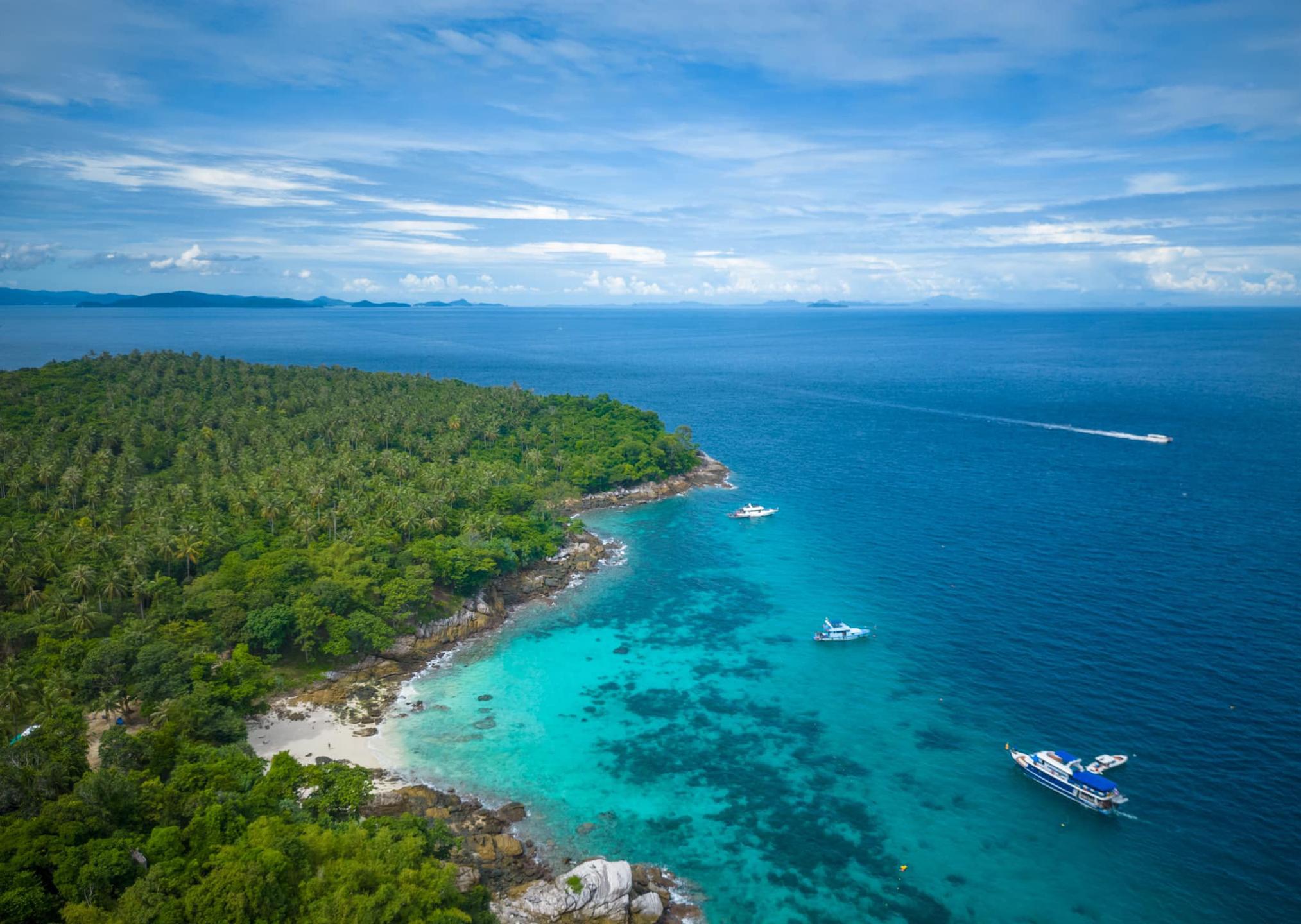 Koh Racha Yai Island photo 3