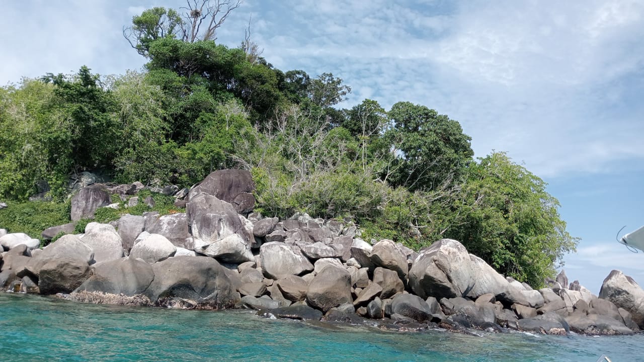 Jahat Island