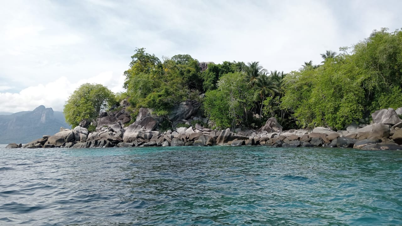 Jahat Island photo 2