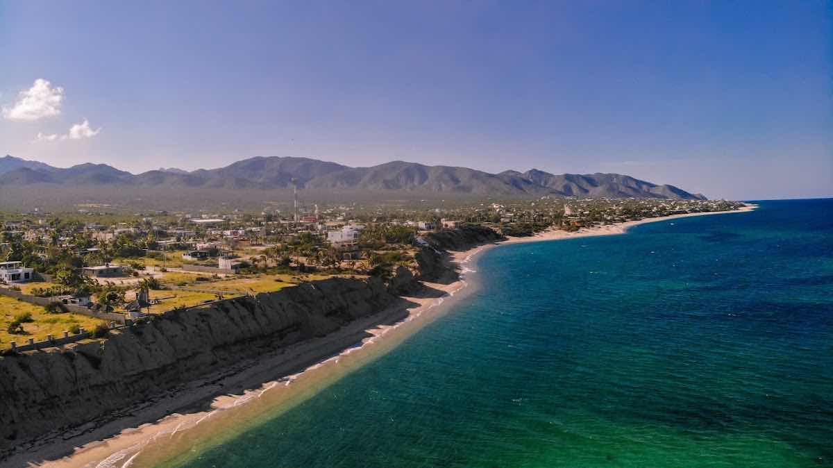 Dive and Kite photo 4