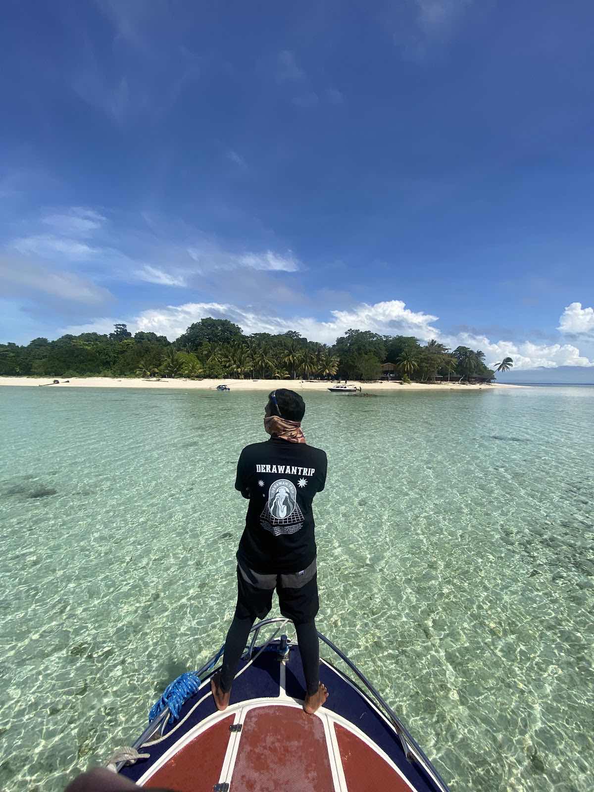 DERAWAN TRIP INDONESIA photo 1