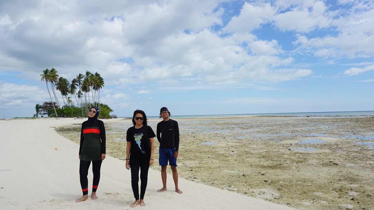 DERAWAN TRIP INDONESIA photo 5