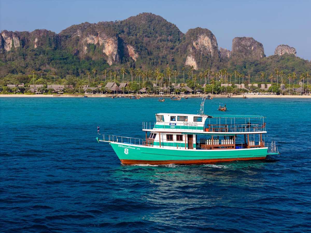 Sea Bees Diving - Phi Phi (SAii Phi Phi Island Village Resort) photo 5