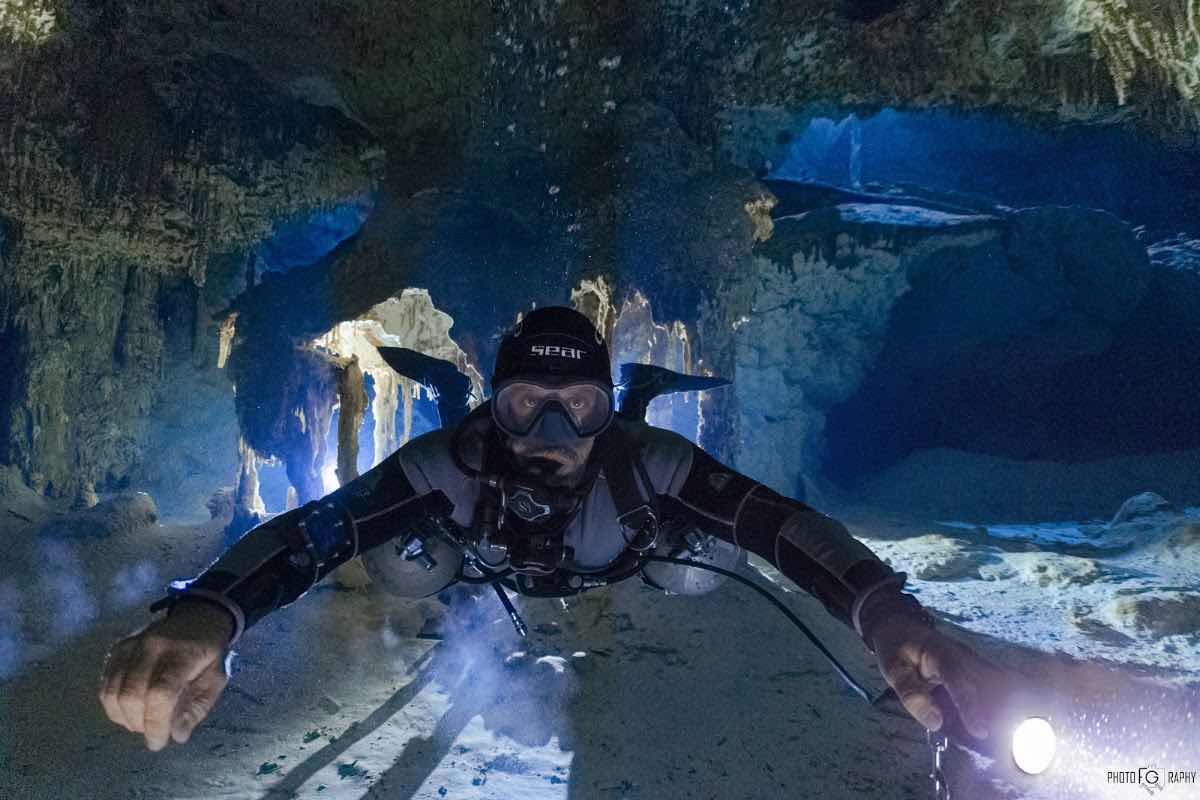 Kris Cros Diving photo 4