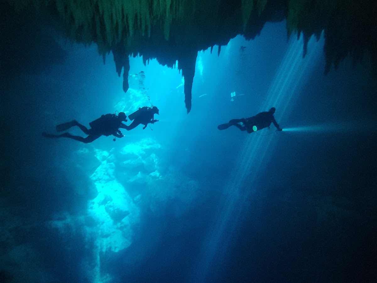 Kris Cros Diving photo 8