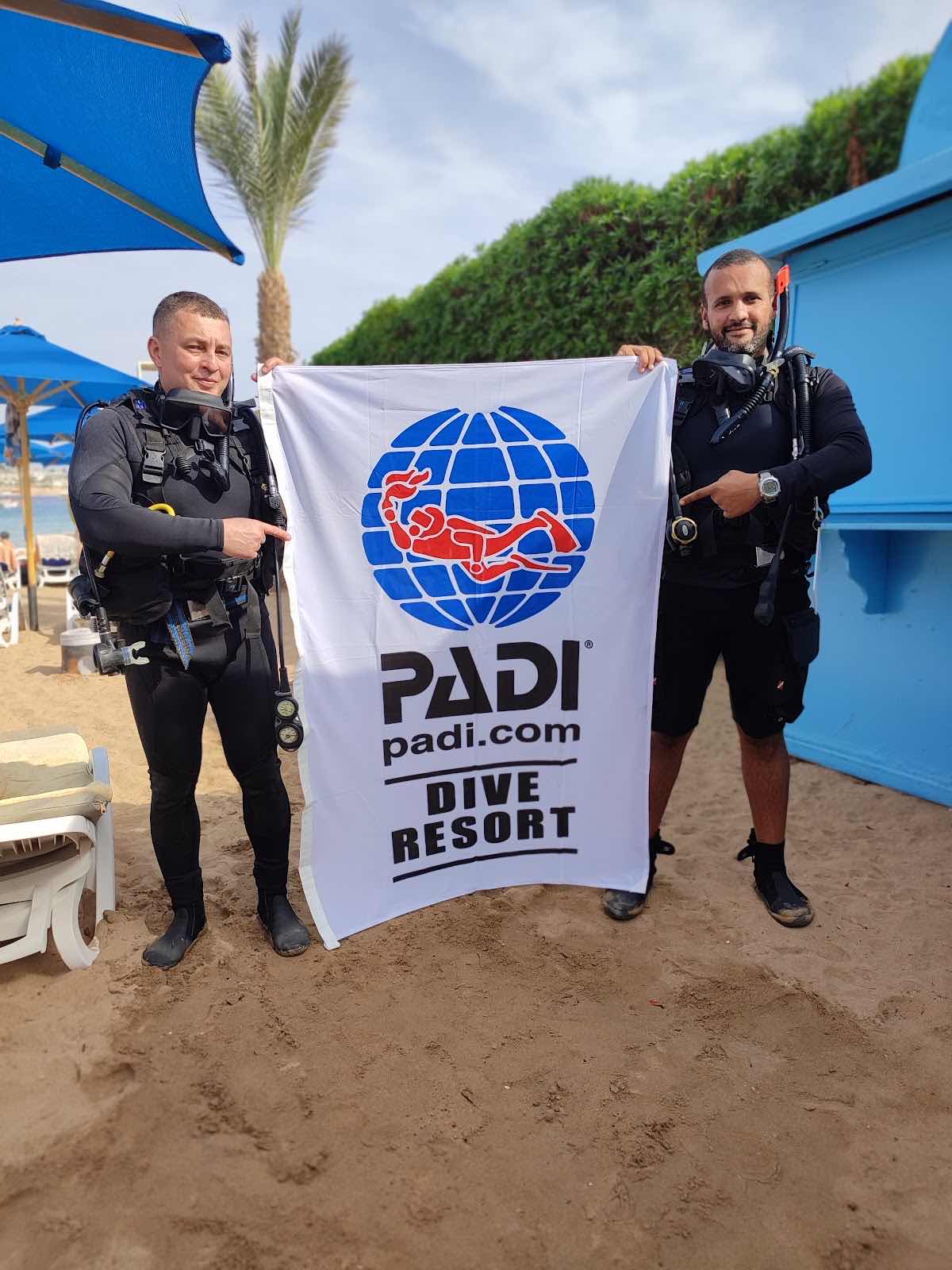 PADI diving instructor Sharm photo 9