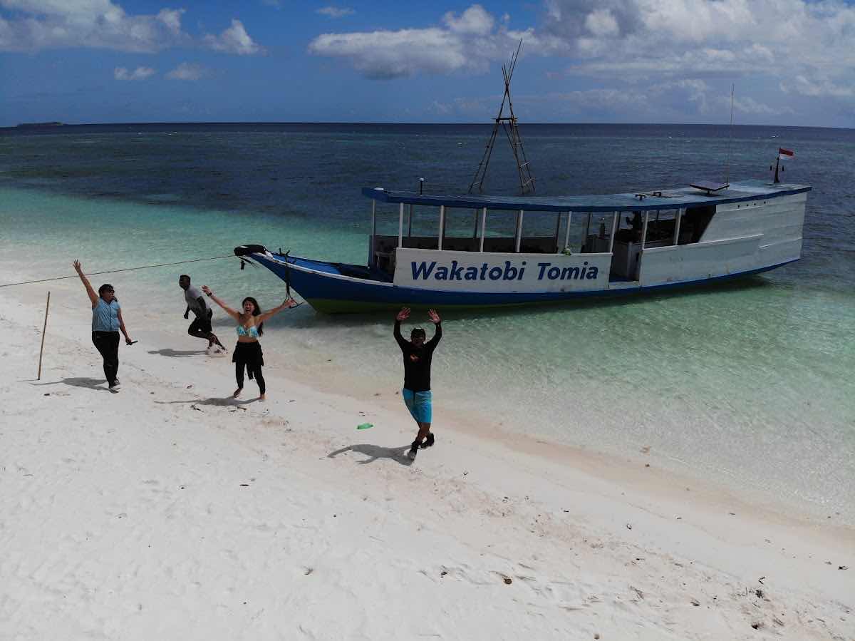 Wakatobi Dive Trip photo 10