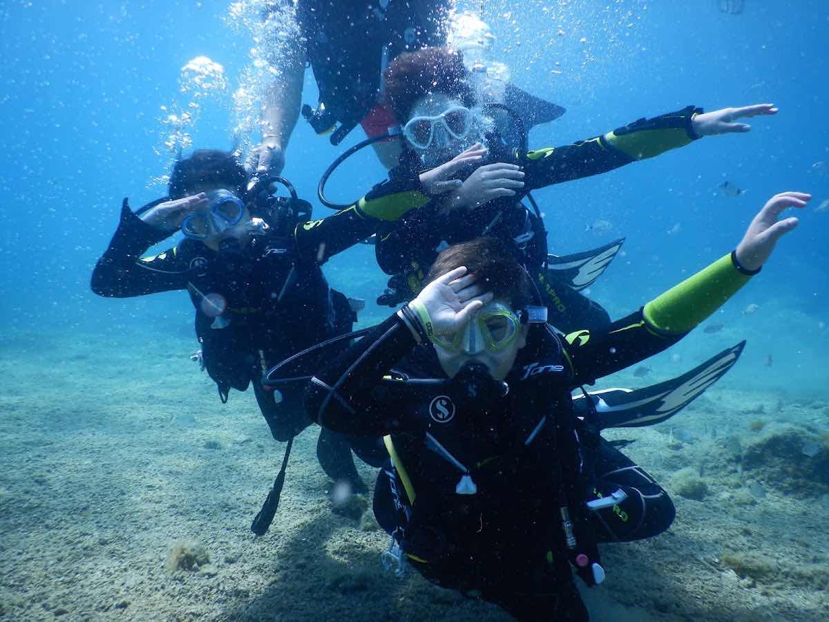 SEA WORLD PADI 5* CDC (CAREER DEVELOPEMENT CENTRE) Centre photo 4