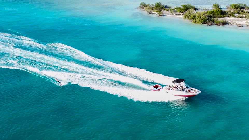 Fly TCI | Surf TCI - Watersports Leeward photo 4