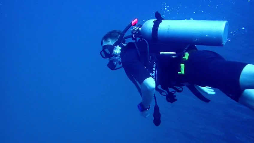 Local Divers Koh Chang - PADI Dive Center photo 4