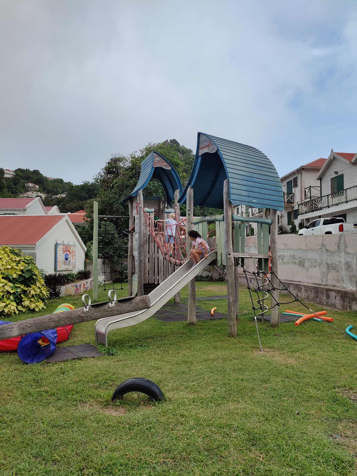 Sacred Heart School photo 4