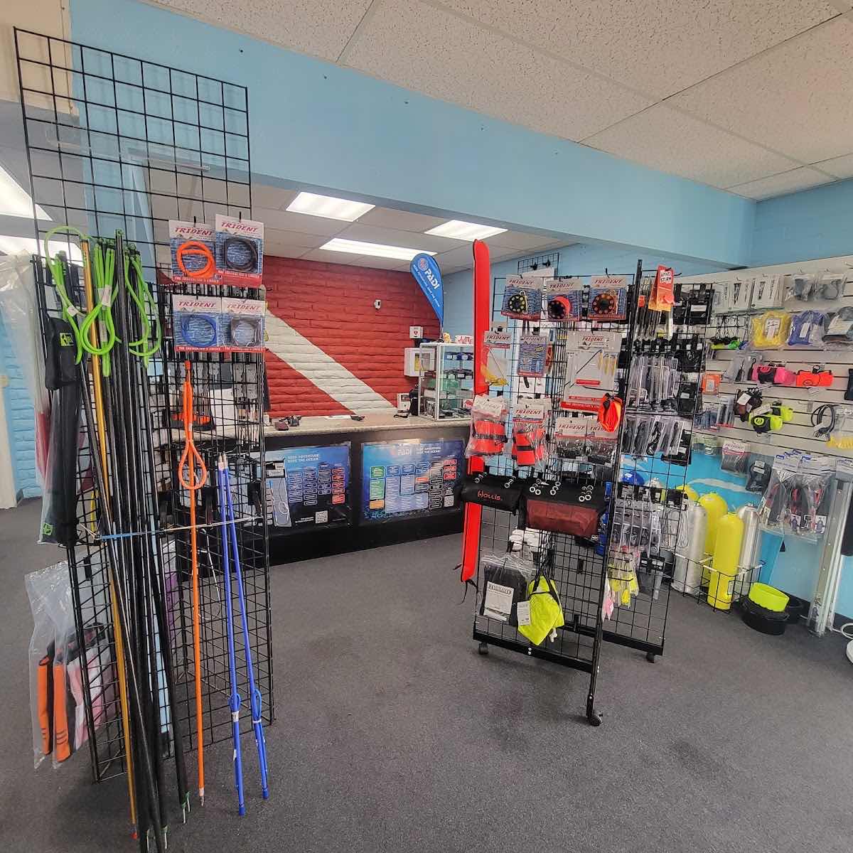 Lost Winds Dive Shop photo 9