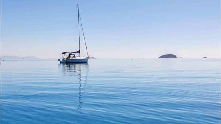 True Blue Sailing (official site) photo 4