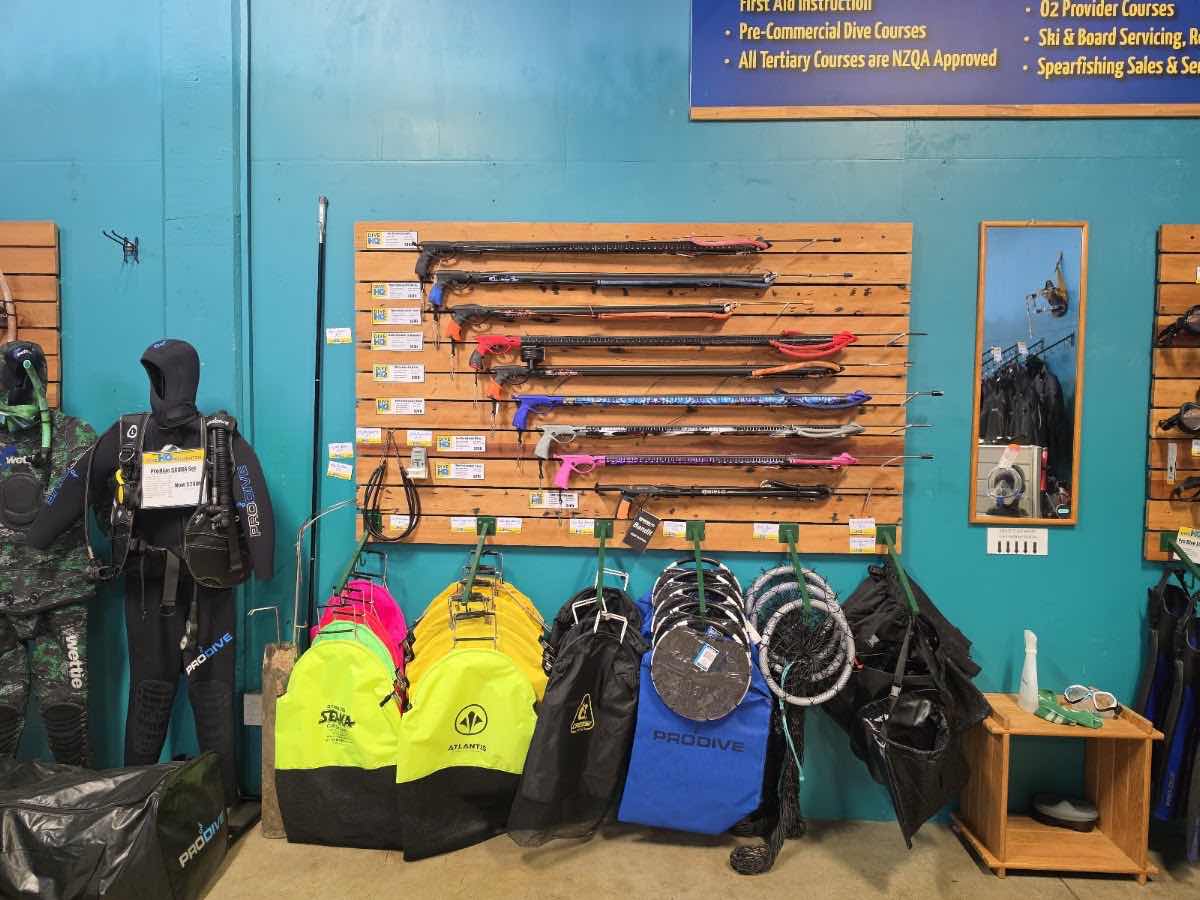Dive HQ Wellington photo 2