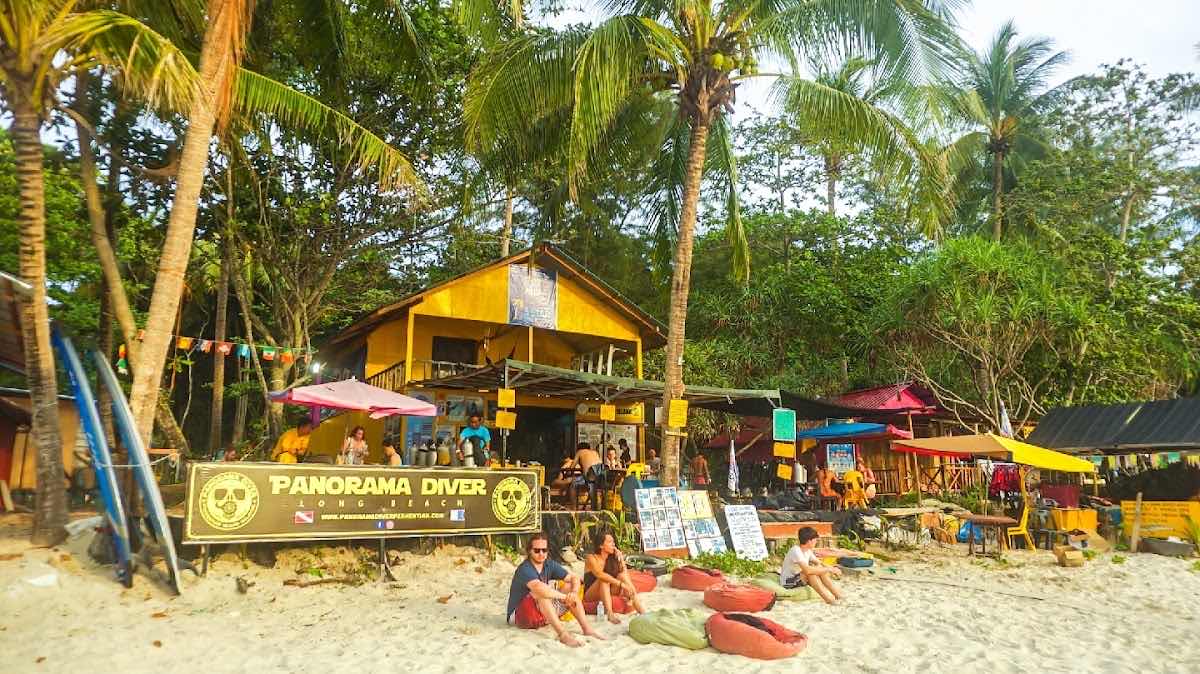Below The Surface Divers photo 4
