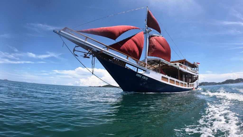 Sewa Kapal Labuan Bajo | Paket tour labuan bajo | Open trip Labuan Bajo | Paket wisata Labuan Bajo | LBJ Boat Charter photo 1