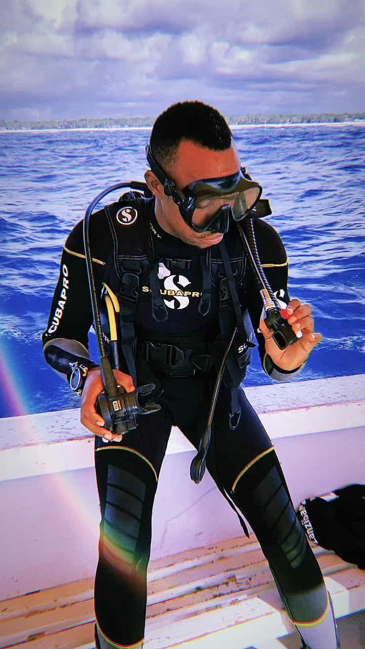 Yellow Fins Diving Kenya-Padi 5 Star Padi Center photo 3