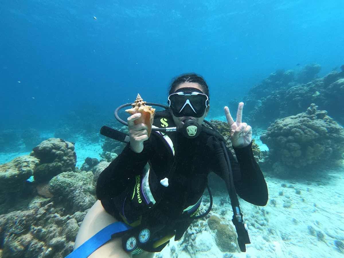 King (SCUBA DIVING GUIDE) and snorkeling photo 3