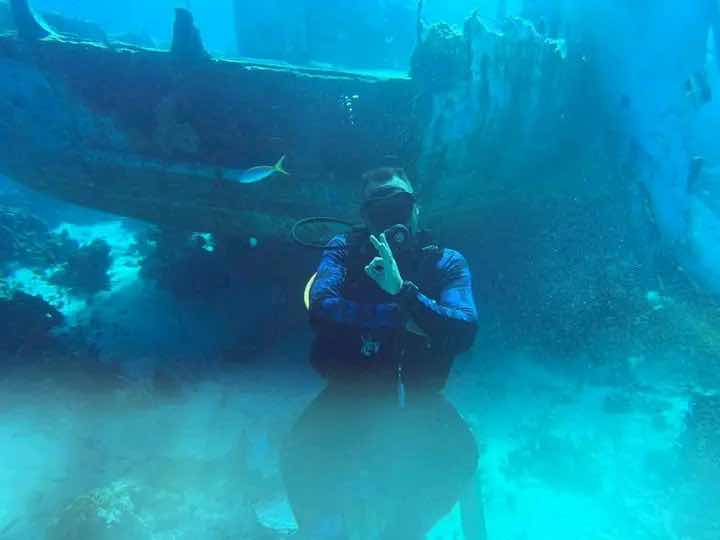 King (SCUBA DIVING GUIDE) and snorkeling photo 10
