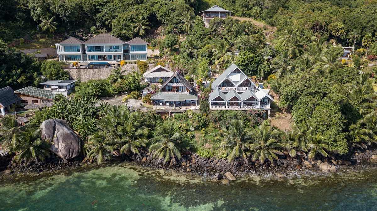 Le Grand Bleu Villas photo 3