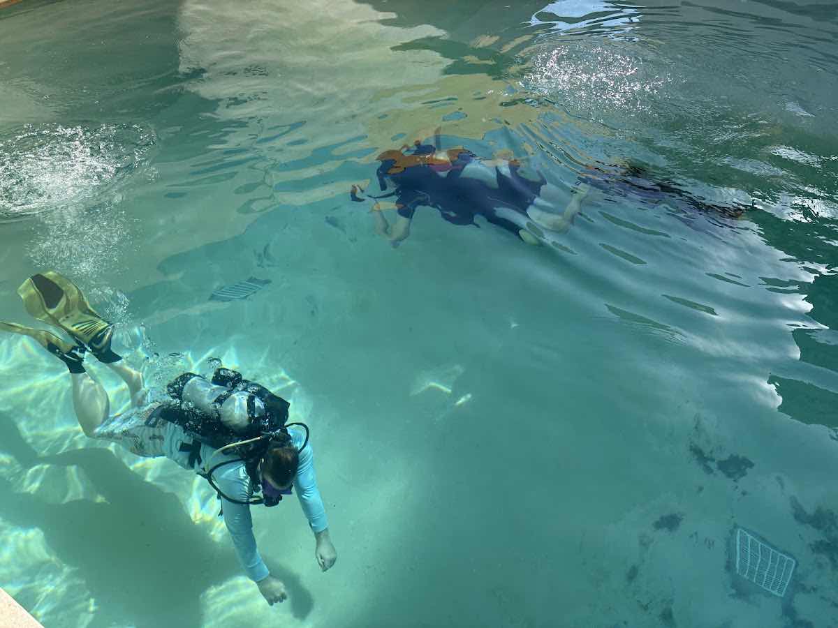 Cave diving photo 3