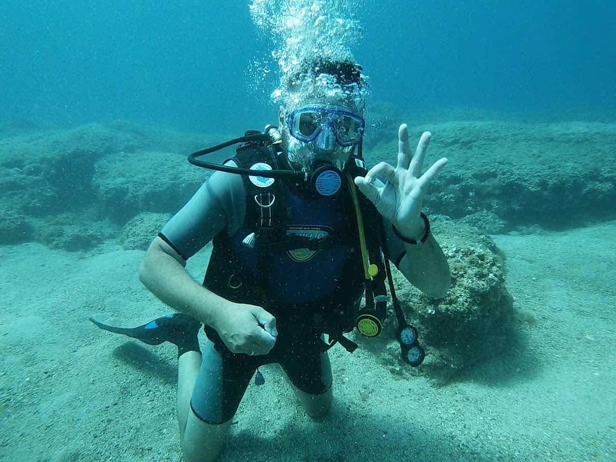 Crab Divers dive center photo 4