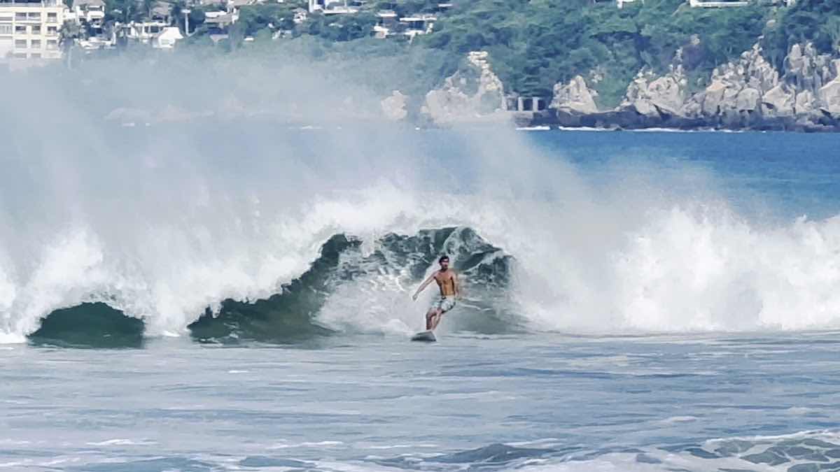 Vallarta Surf Lesson photo 2