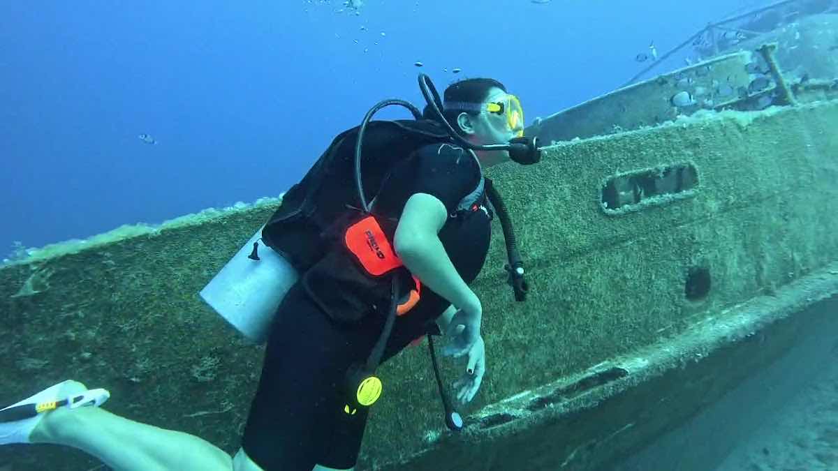 Happy Bubbles Dive Center photo 3