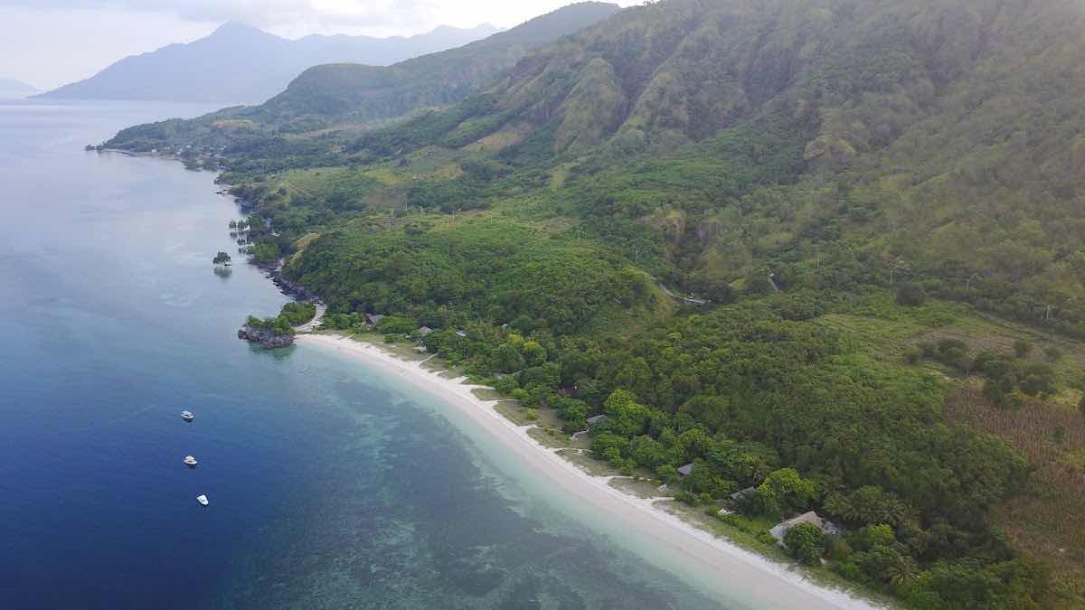 Alor Divers - Beach Resort - Alor Archipelago - Indonesia photo 2