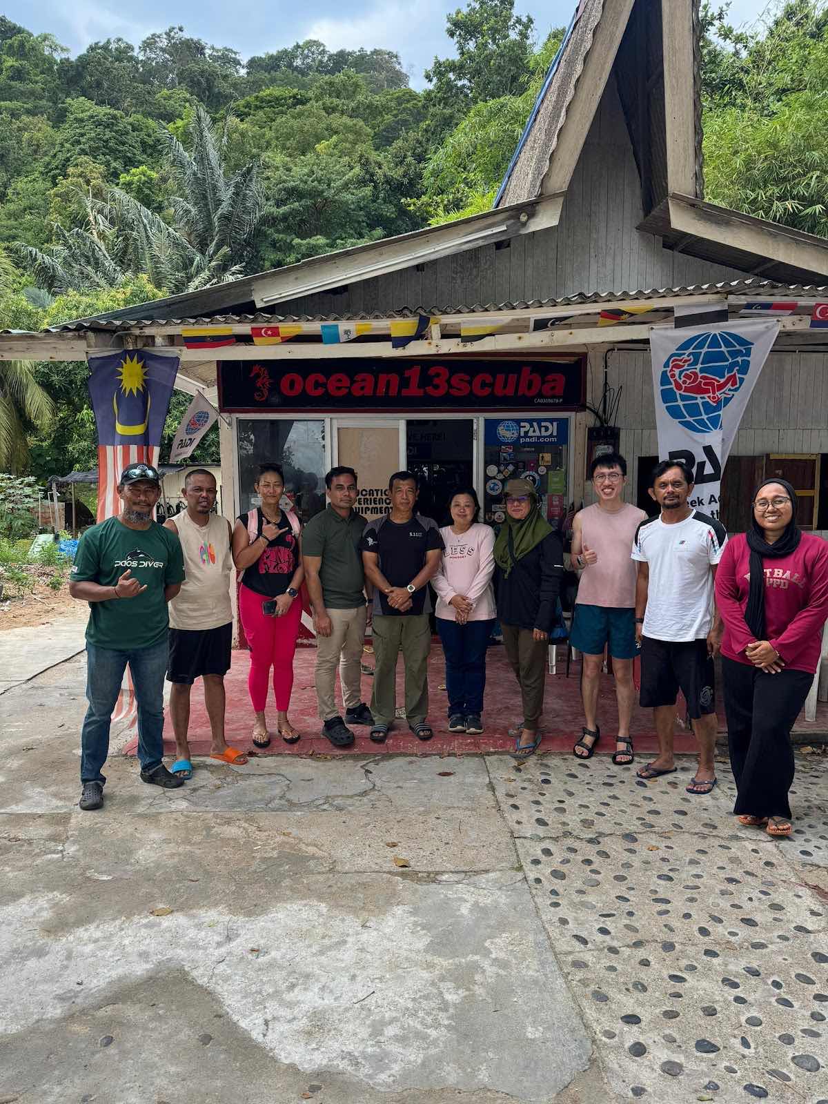 OCEAN 13 SCUBA PADI DIVE RESORT TIOMAN ISLAND photo 10