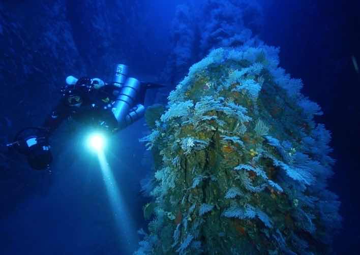 Expedition Dive photo 3
