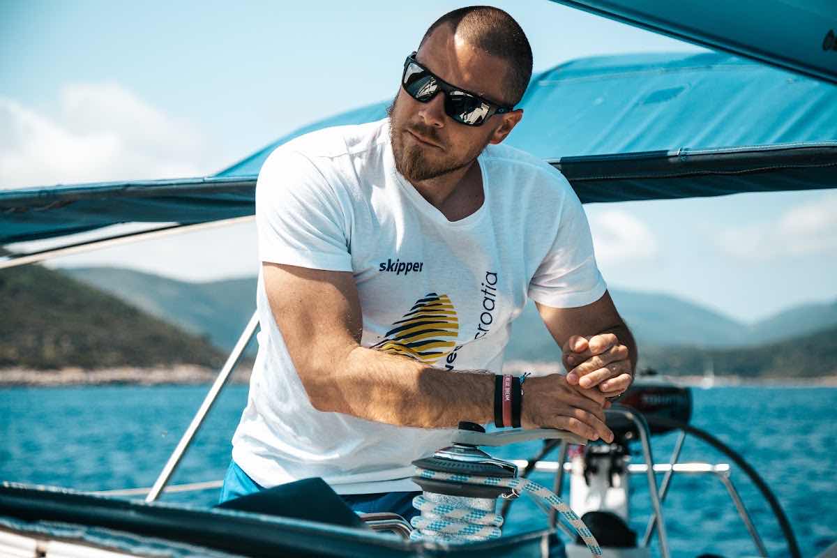 Yacht Sail Training Croatia – RYA Sail & Power (Milna) photo 4