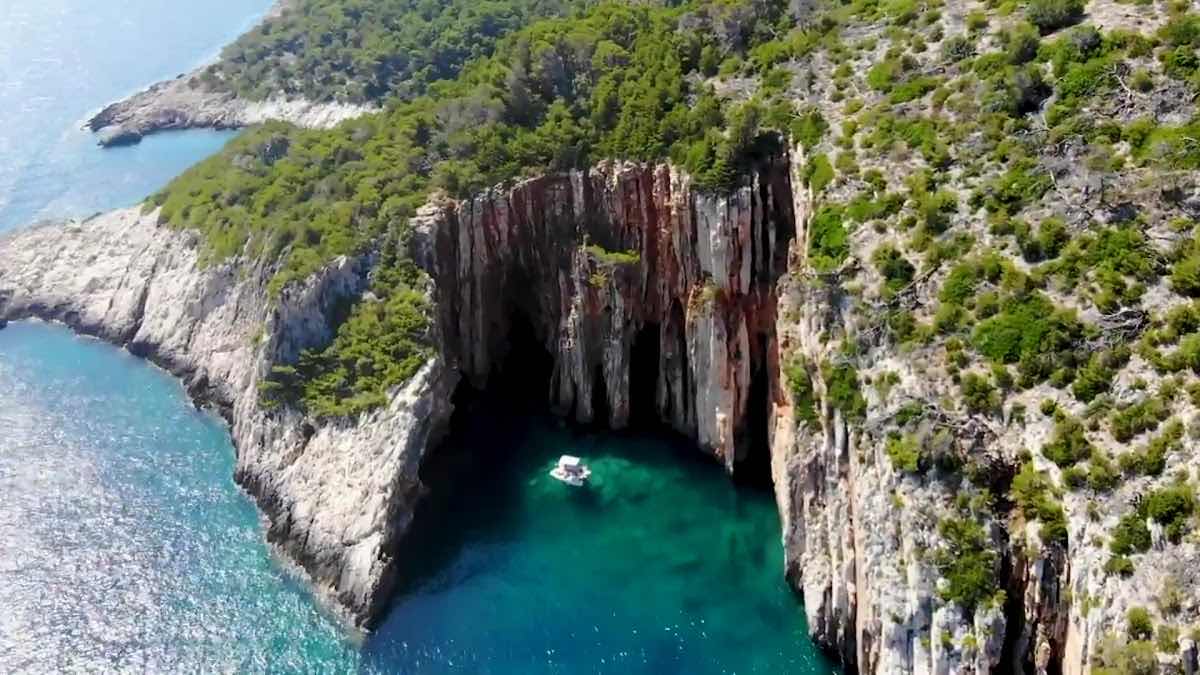 Hvar Boating- Speed Boat Tours, Excursions, Charter photo 5