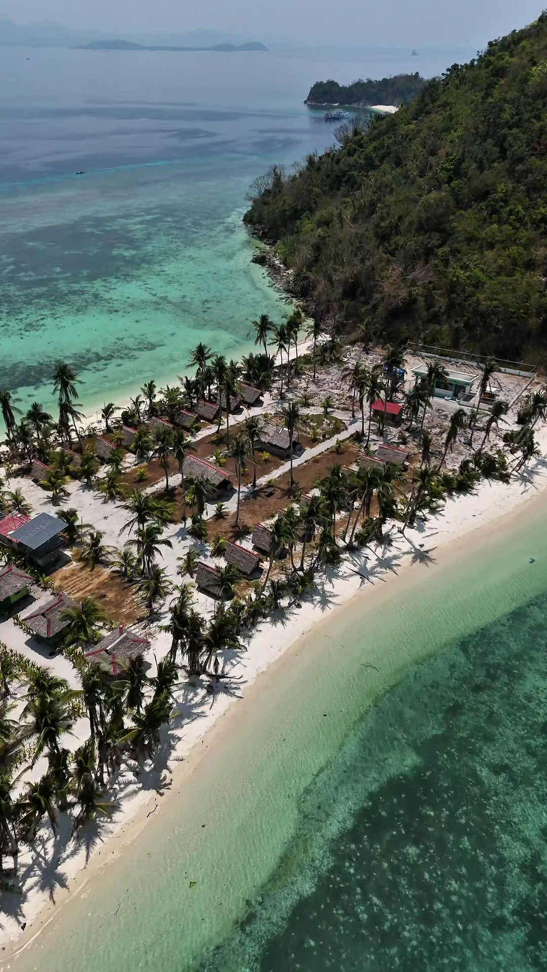 Castaway Expeditions by Outpost Hostel El Nido photo 3