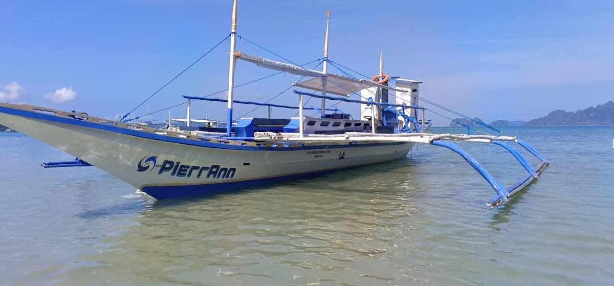 Castaway Expeditions by Outpost Hostel El Nido photo 9