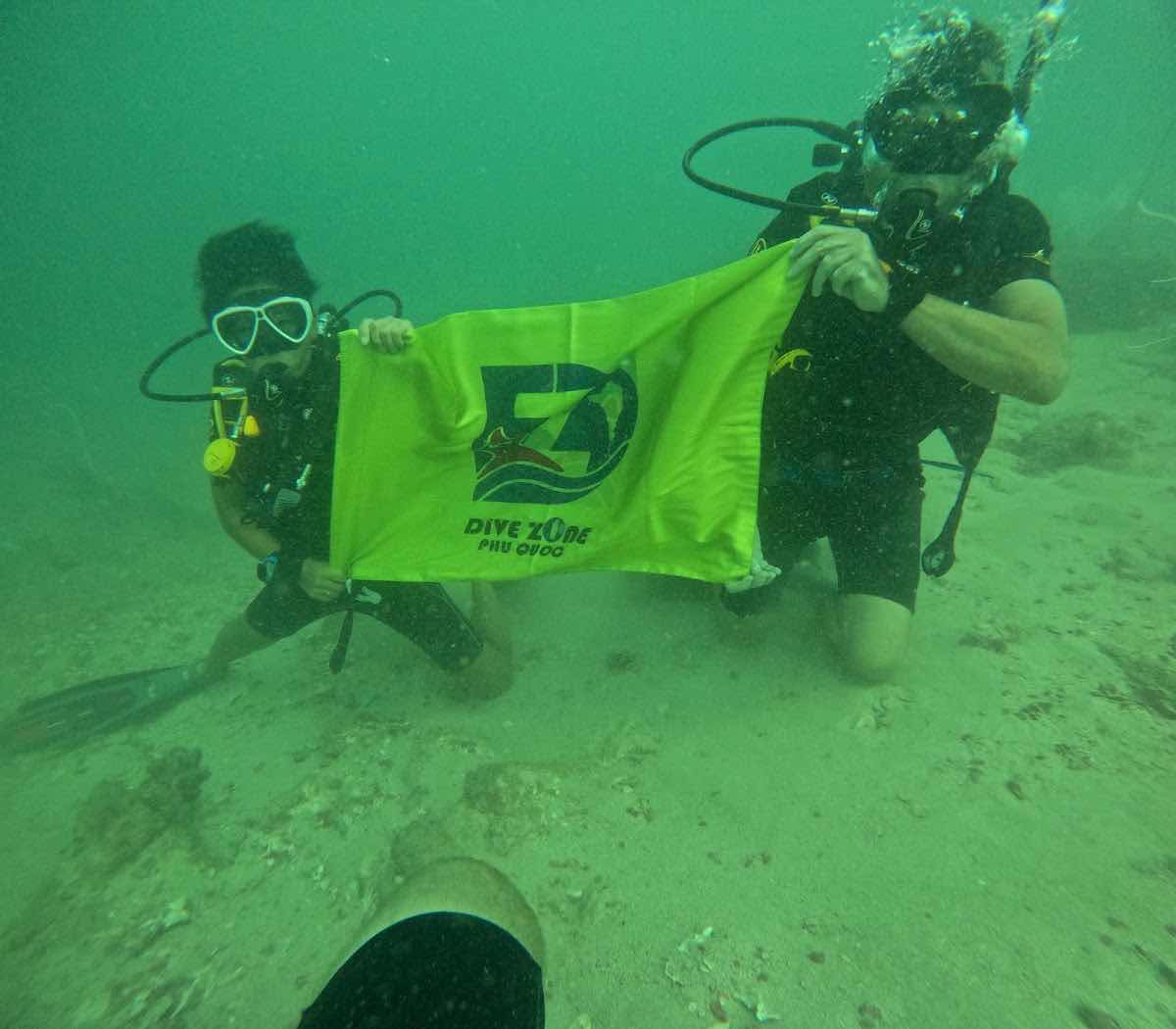 Dive Zone Center photo 1
