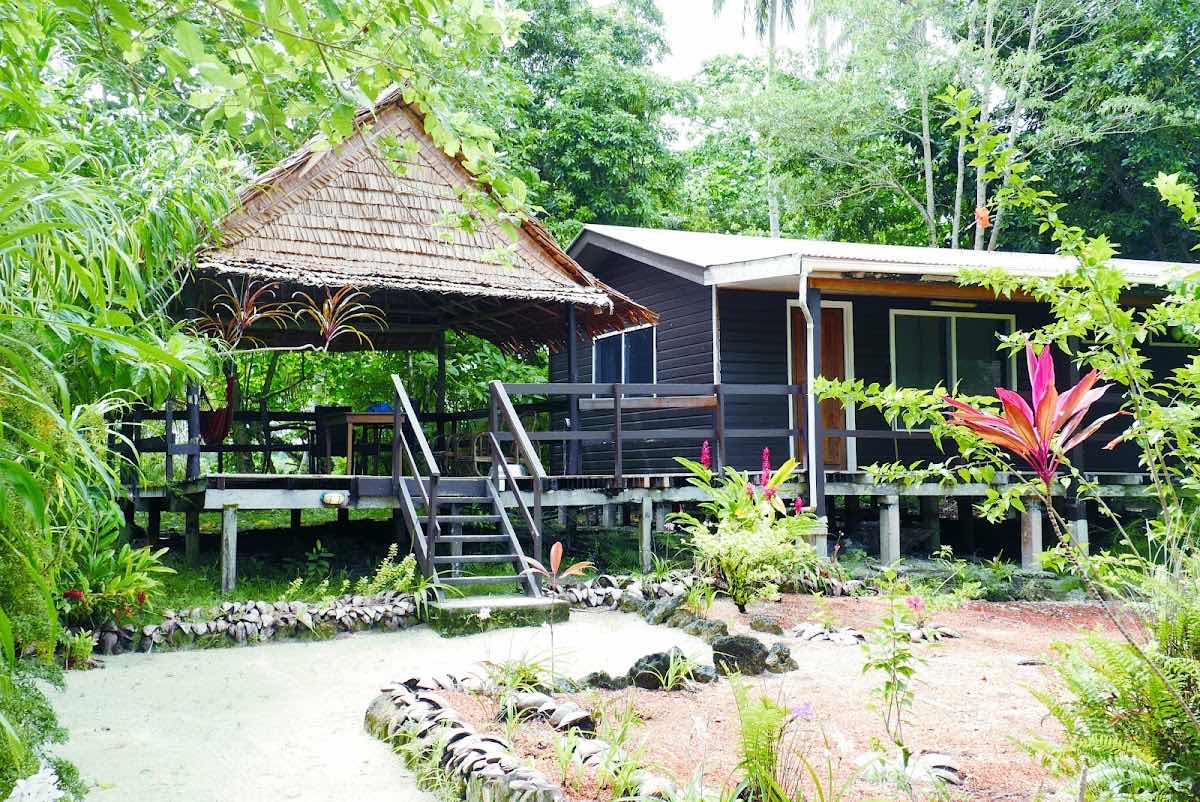 Uepi Island photo 1