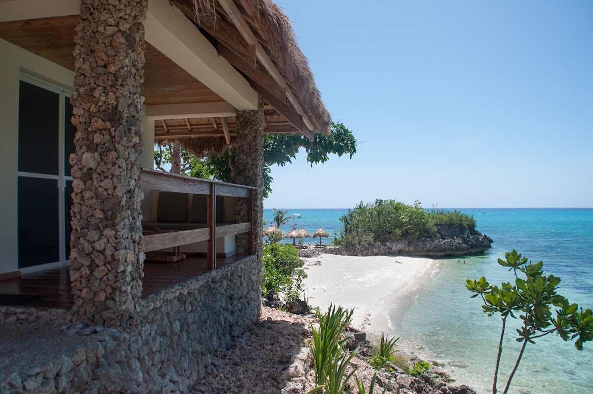 Tepanee Beach Resort photo 1
